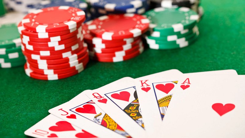 Poker FB88: Mẹo chơi game bài trực tuyến cần nắm vững 1 Tìm hiểu về Poker FB88